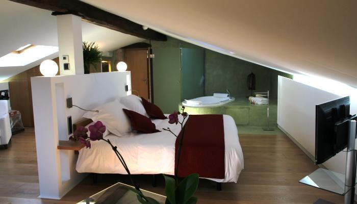 Hotel Can Cuch Canoves Екстер'єр фото